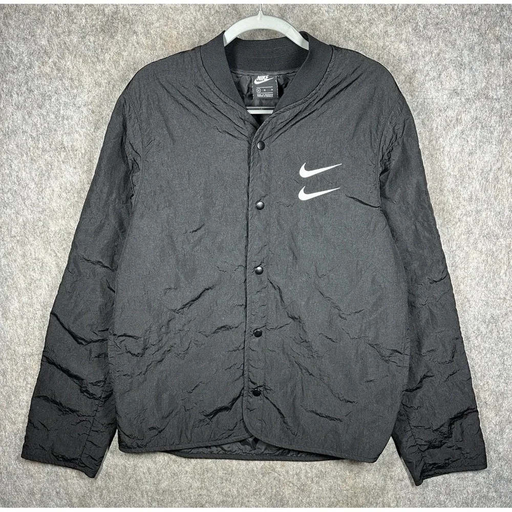 Nike Swoosh‎ Quilted Bomber Jacket Mens Medium Black Snap Front Nylon DM1246-010
